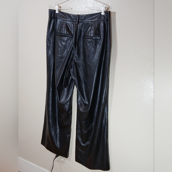 Good American Faux Leather Wide Leg Pants in black Plus size 16 - Picture 4 of 9